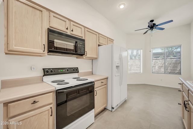 37204 N TRANQUIL Trail 24, Carefree, AZ 85377