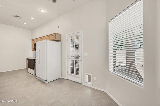 37204 N TRANQUIL Trail 24, Carefree, AZ 85377