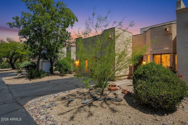 37204 N TRANQUIL Trail 24, Carefree, AZ 85377