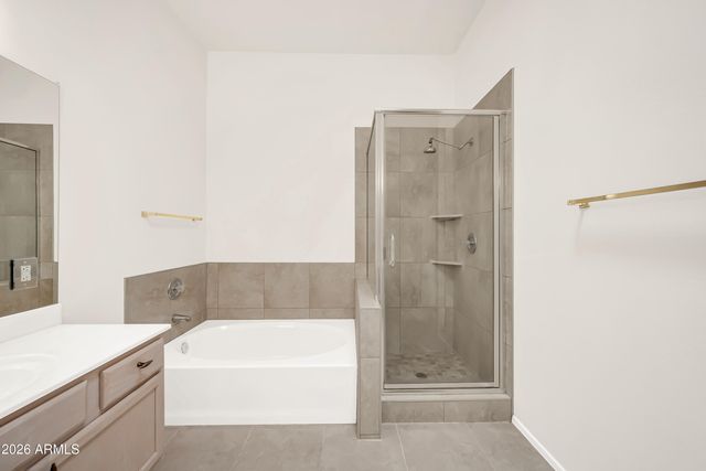 37204 N TRANQUIL Trail 24, Carefree, AZ 85377