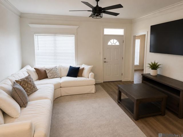 1221 E Worthey St, Gonzales, LA 70737