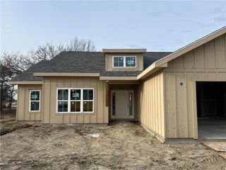 609 N West Catalpa Street, Independence, KS 67301