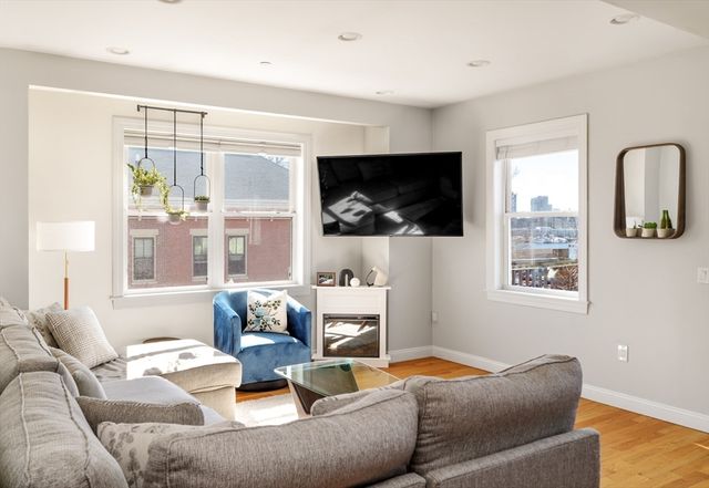 412 Meridian 3, Boston, MA 02128