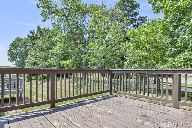 1721 Prestshire Drive, Fenton, MO 63026