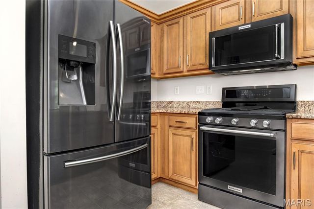 1721 Prestshire Drive, Fenton, MO 63026