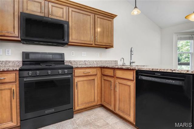 1721 Prestshire Drive, Fenton, MO 63026