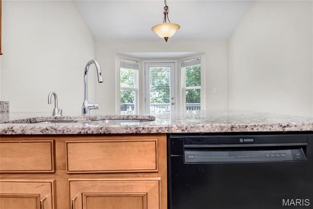 1721 Prestshire Drive, Fenton, MO 63026