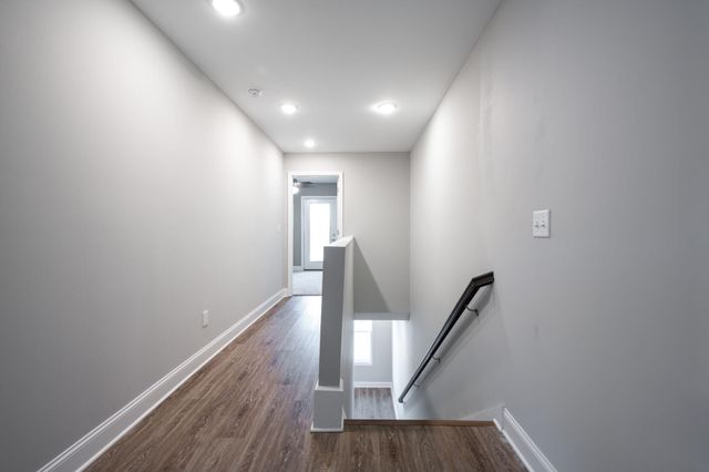 2360 E 18th Street, Chattanooga, TN 37404