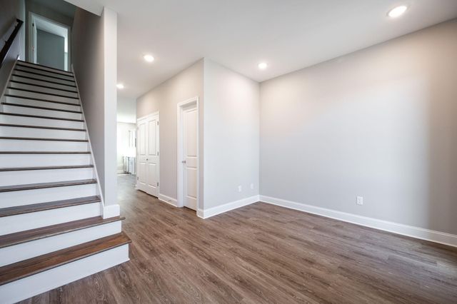 2360 E 18th Street, Chattanooga, TN 37404