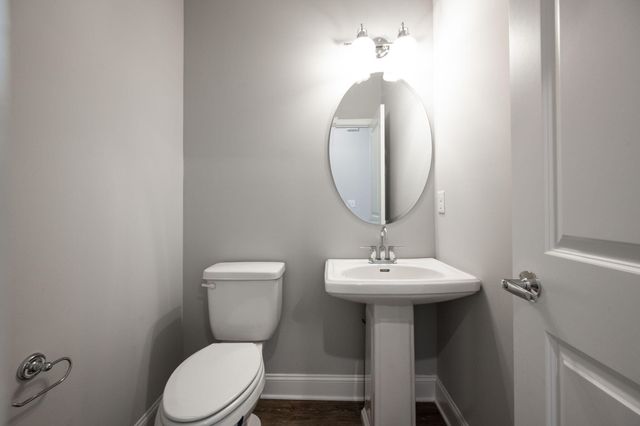 2360 E 18th Street, Chattanooga, TN 37404