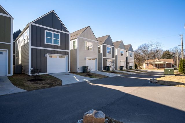 2360 E 18th Street, Chattanooga, TN 37404