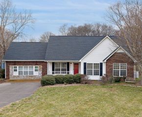 3609 Chunn Valley Dr, Spring Hill, TN 37174