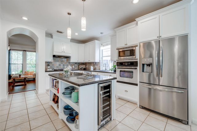 5722 Ballina Canyon Lane, Houston, TX 77041