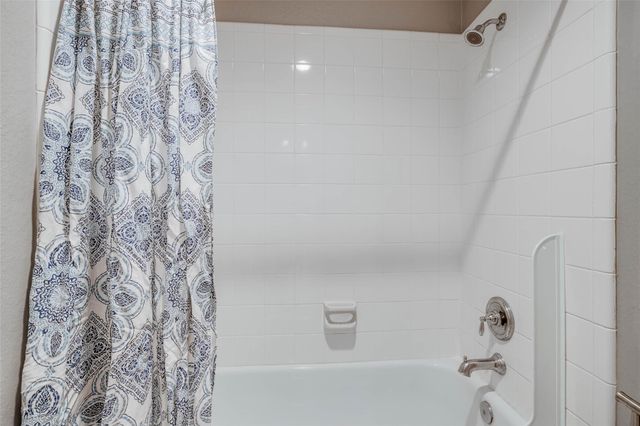 5722 Ballina Canyon Lane, Houston, TX 77041