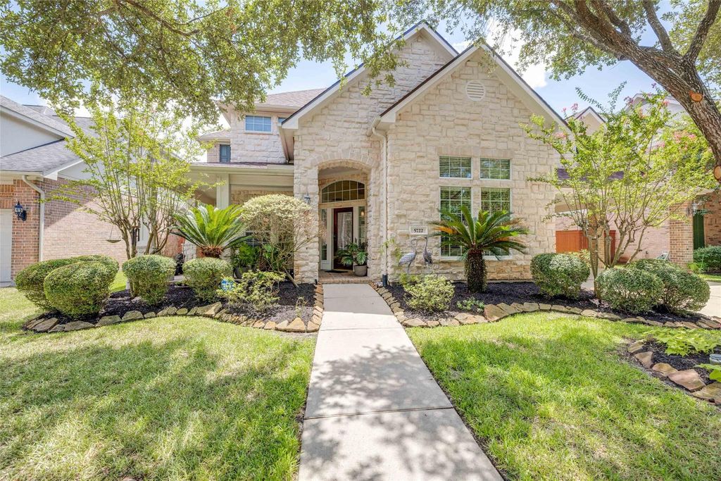 5722 Ballina Canyon Lane, Houston, TX 77041