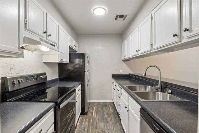 709 Stonecroft Circle, Edmond, OK 73034