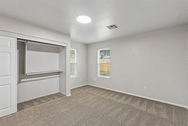 709 Stonecroft Circle, Edmond, OK 73034
