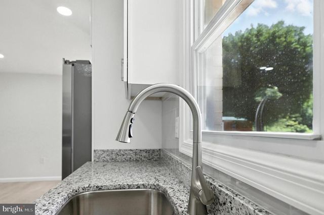 26 O'FLINN ST, Luray, VA 22835