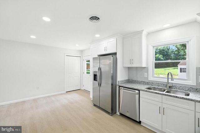 26 O'FLINN ST, Luray, VA 22835