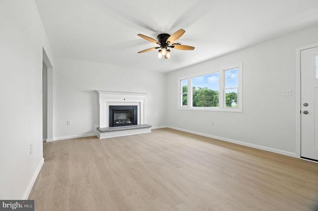 26 O'FLINN ST, Luray, VA 22835