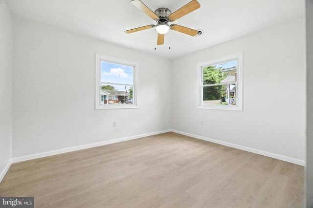 26 O'FLINN ST, Luray, VA 22835