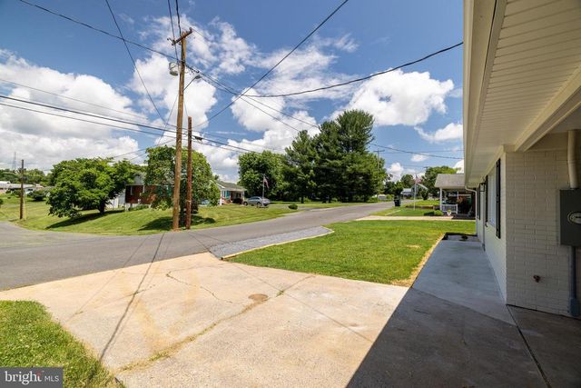 26 O'FLINN ST, Luray, VA 22835