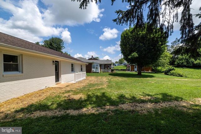 26 O'FLINN ST, Luray, VA 22835