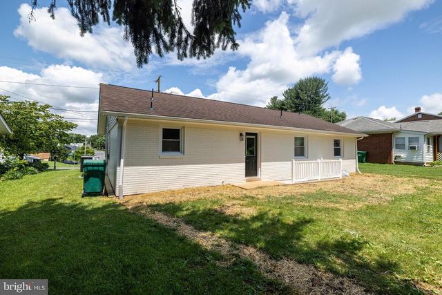26 O'FLINN ST, Luray, VA 22835