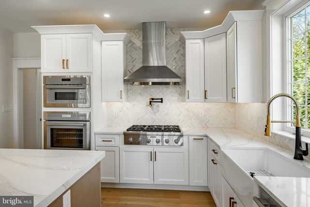 109 W FORGE RD, Glen Mills, PA 19342