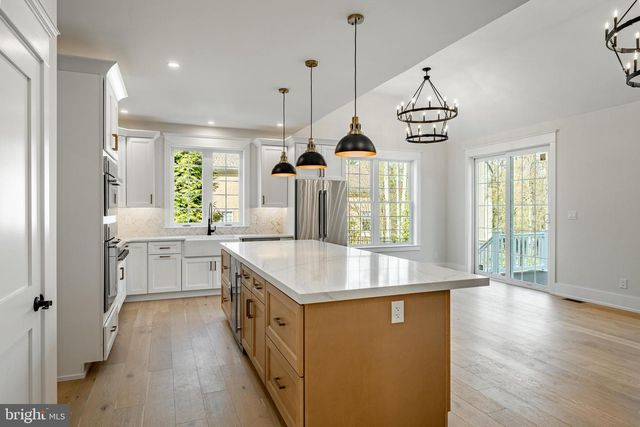 109 W FORGE RD, Glen Mills, PA 19342