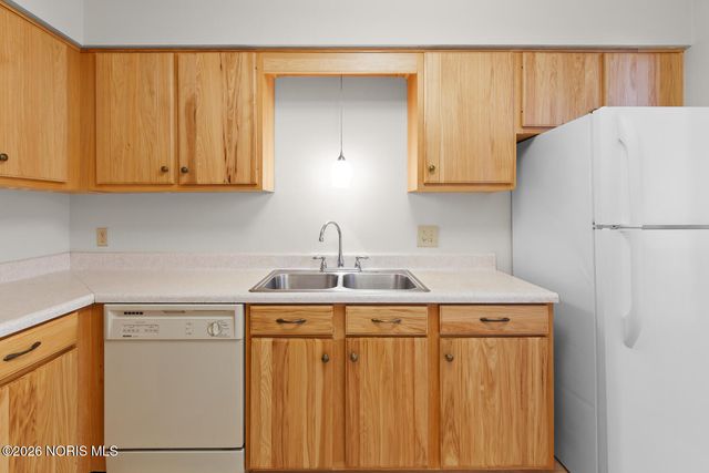 3010 W Central Avenue, Apt 105, Toledo, OH 43606