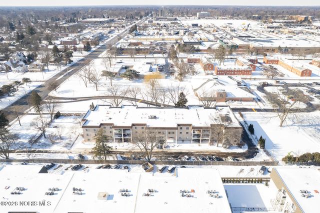 3010 W Central Avenue, Apt 105, Toledo, OH 43606