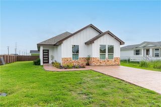 201 Contento Avenue, Donna, TX 78537