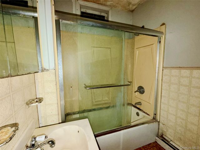 18 Geneva Drive, Carmel, NY 10512