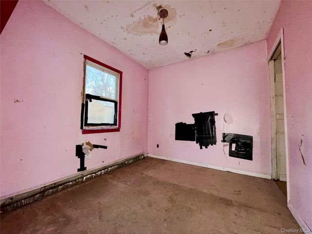 18 Geneva Drive, Carmel, NY 10512