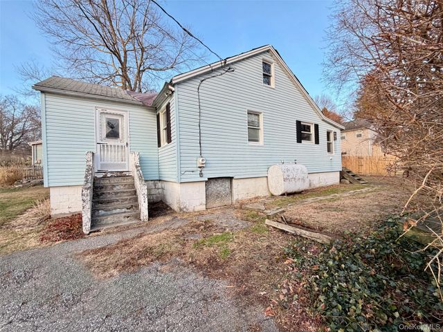 18 Geneva Drive, Carmel, NY 10512