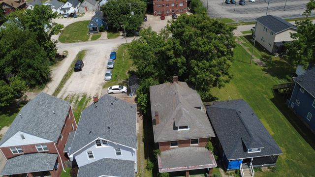 1742 7th Avenue, Huntington, WV 25701