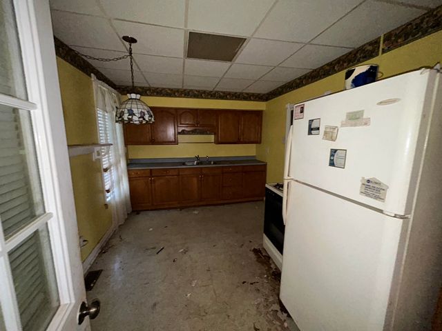 1742 7th Avenue, Huntington, WV 25701