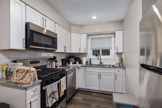 1920 Porter Street Sw, City Of Wyoming, MI 49519