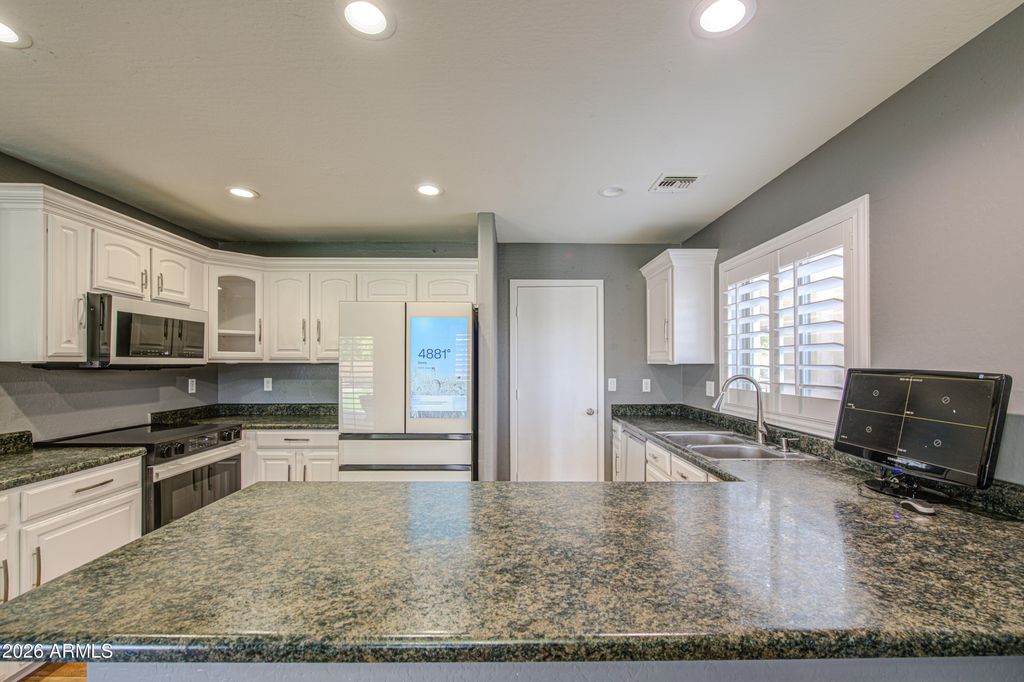 23640 W GROVE Street, Buckeye, AZ 85326 — photo 4