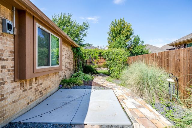 1169 Spring Cress Drive, Burleson, TX 76028
