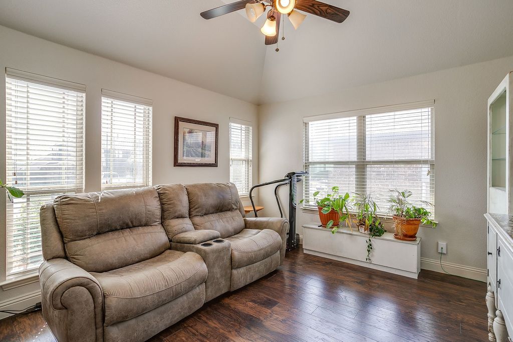 1169 Spring Cress Drive, Burleson, TX 76028 — photo 5