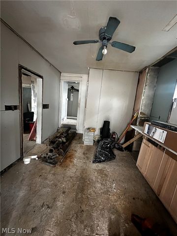 2083 N Taylor Road, Cleveland Heights, OH 44112