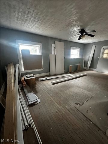 2083 N Taylor Road, Cleveland Heights, OH 44112