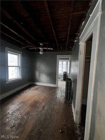 2083 N Taylor Road, Cleveland Heights, OH 44112