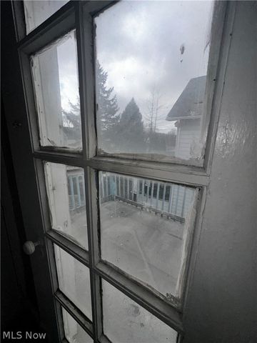 2083 N Taylor Road, Cleveland Heights, OH 44112