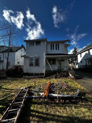 2083 N Taylor Road, Cleveland Heights, OH 44112