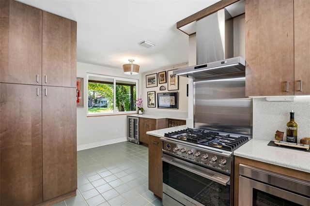 6311 BAHAMA SHORES DRIVE S, St Petersburg, FL 33705