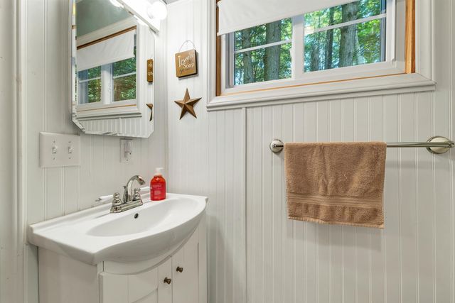 194 States Landing Road, Moultonborough, NH 03254