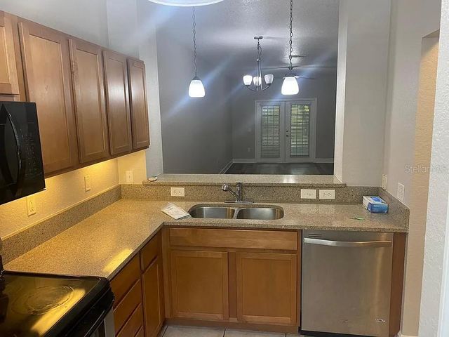 2508 SW 35TH PLACE S111, Gainesville, FL 32608